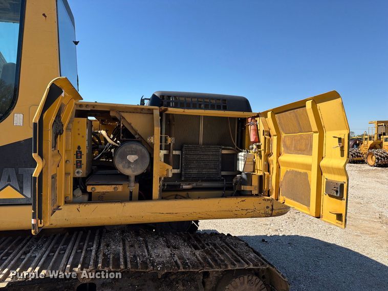 image for item FN5901 1997 Caterpillar 322BL excavator