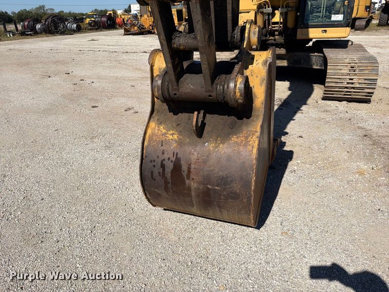 image for item FN5901 1997 Caterpillar 322BL excavator