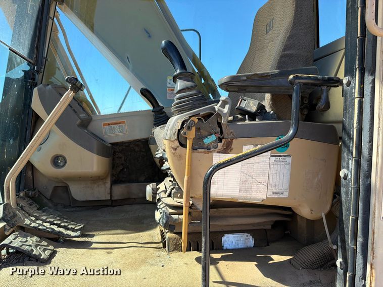 image for item FN5901 1997 Caterpillar 322BL excavator