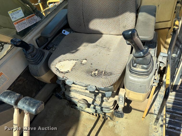 image for item FN5901 1997 Caterpillar 322BL excavator