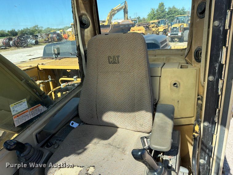 image for item FN5901 1997 Caterpillar 322BL excavator