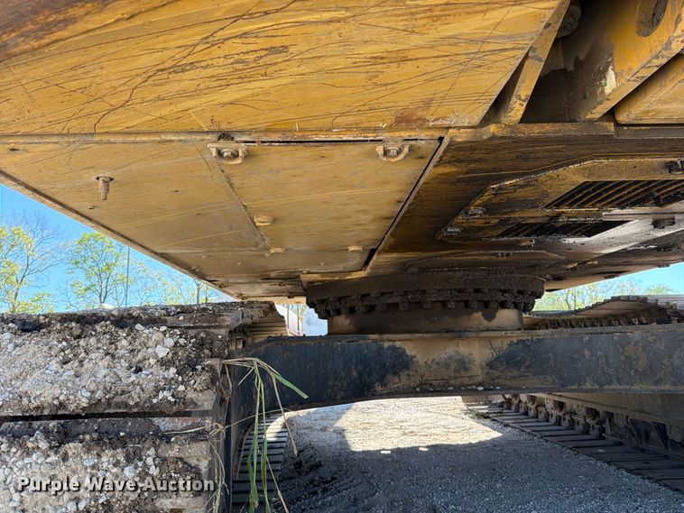 image for item FN5901 1997 Caterpillar 322BL excavator