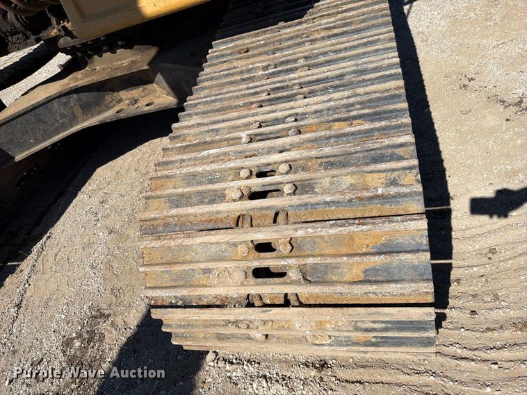 image for item FN5901 1997 Caterpillar 322BL excavator