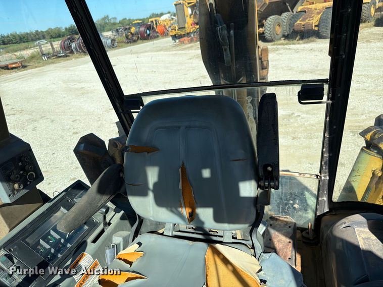 image for item FN5903 1997 Case 580 Super L backhoe