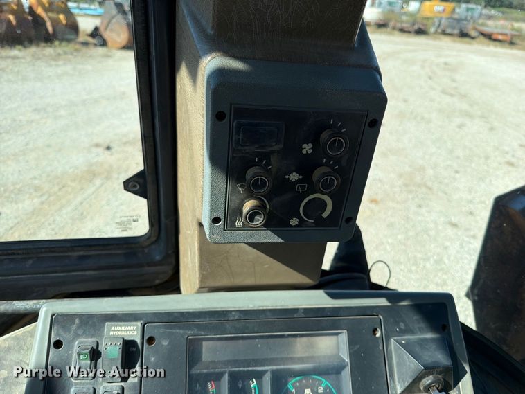image for item FN5903 1997 Case 580 Super L backhoe