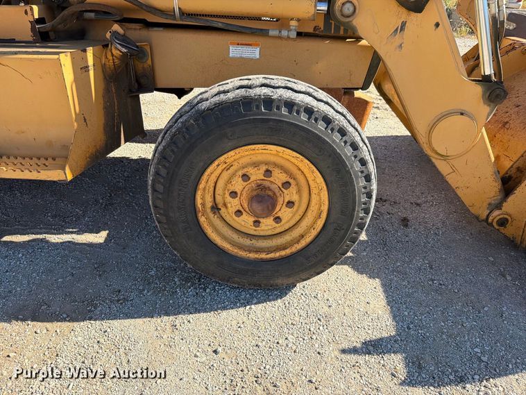 image for item FN5903 1997 Case 580 Super L backhoe