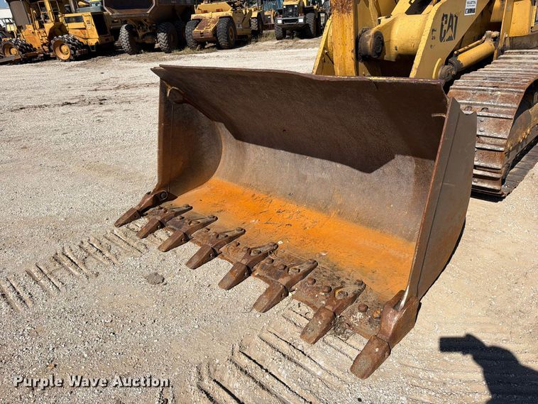 image for item FN5904 1998 Caterpillar 963B track loader