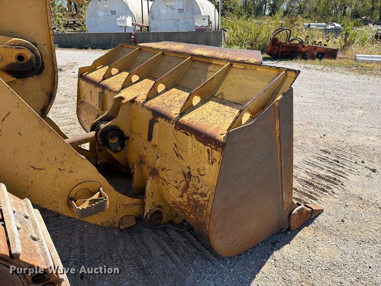 image for item FN5904 1998 Caterpillar 963B track loader