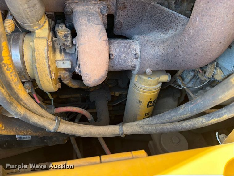 image for item FN5904 1998 Caterpillar 963B track loader
