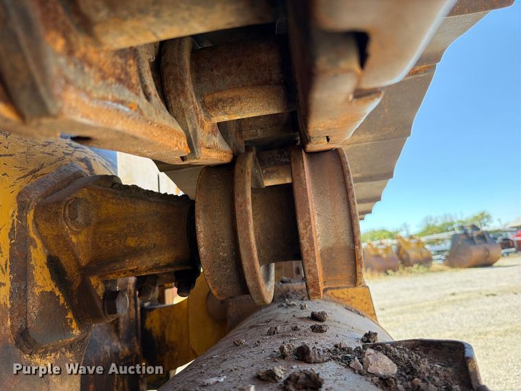image for item FN5904 1998 Caterpillar 963B track loader