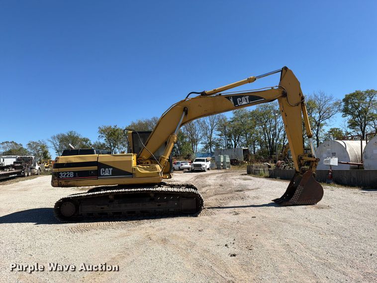 image for item FN5905 1997 Caterpillar 322BL excavator