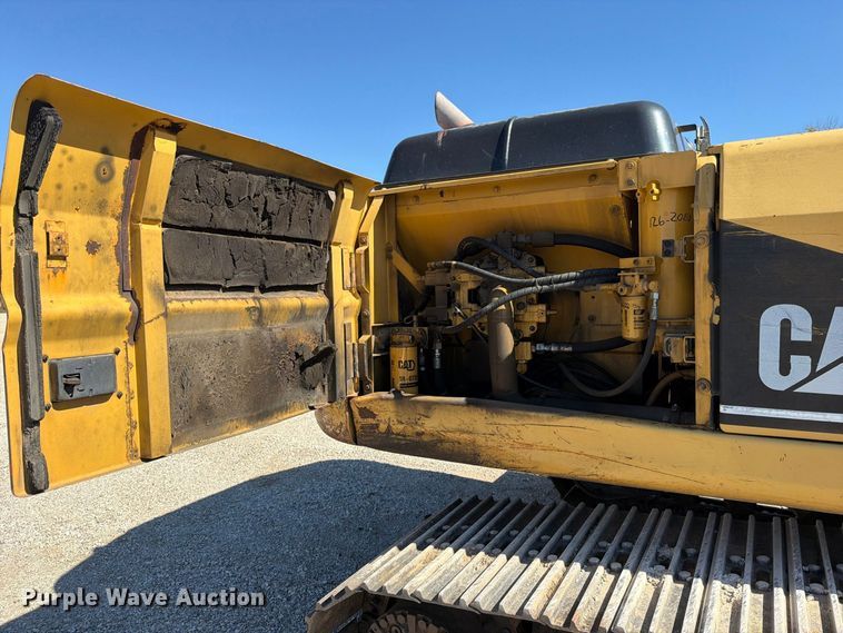 image for item FN5905 1997 Caterpillar 322BL excavator