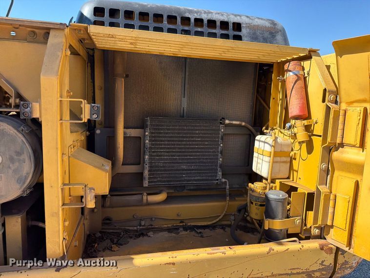 image for item FN5905 1997 Caterpillar 322BL excavator