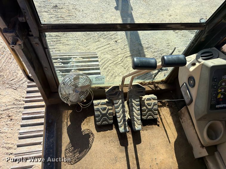 image for item FN5905 1997 Caterpillar 322BL excavator
