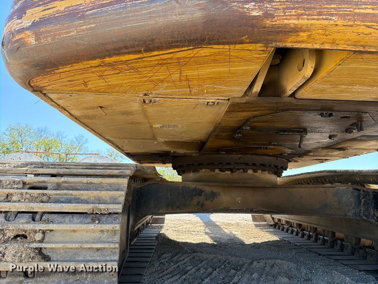 image for item FN5905 1997 Caterpillar 322BL excavator