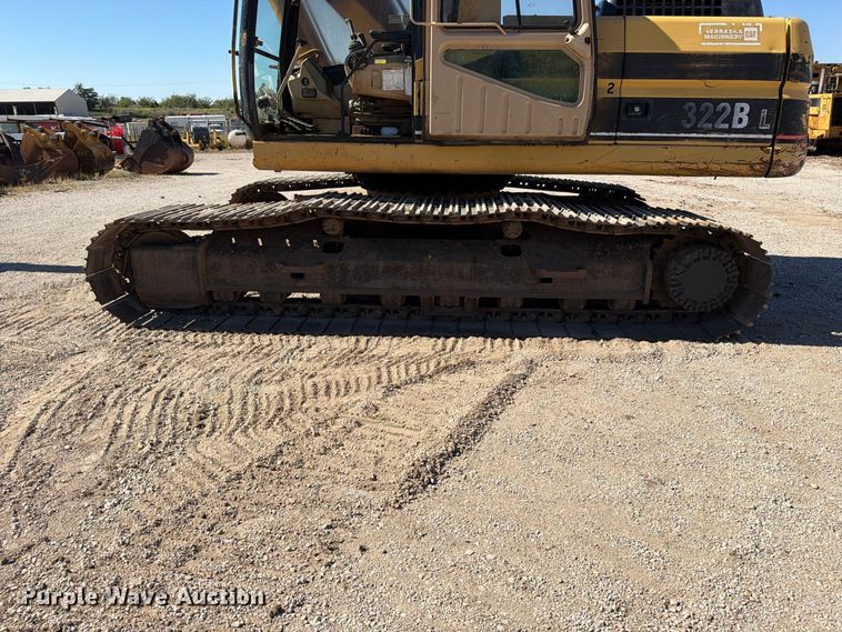 image for item FN5905 1997 Caterpillar 322BL excavator