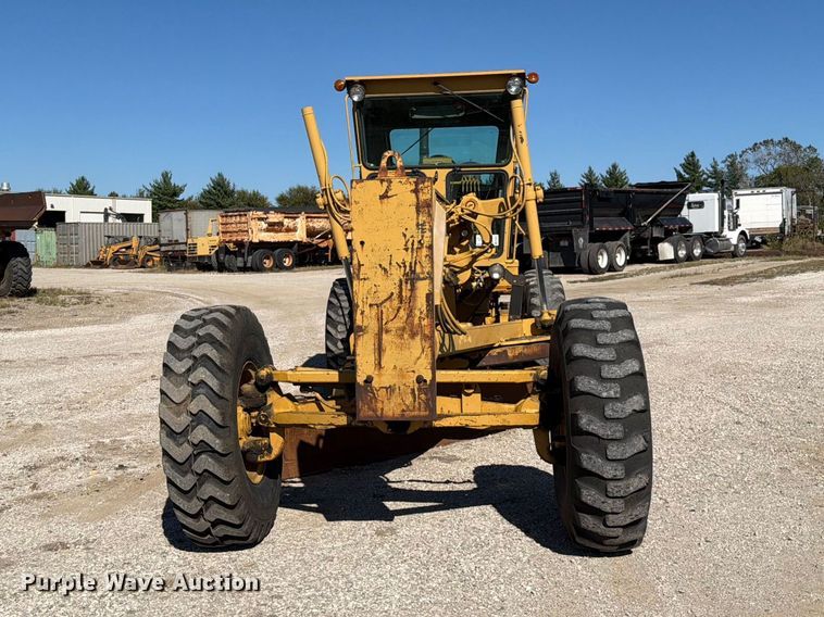 image for item FN5907 1994 Caterpillar 140G motor grader