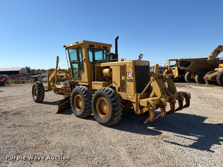 image for item FN5907 1994 Caterpillar 140G motor grader