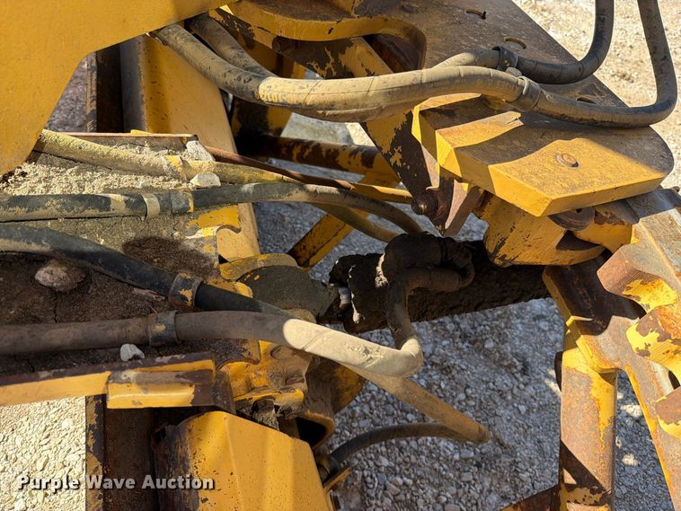 image for item FN5907 1994 Caterpillar 140G motor grader