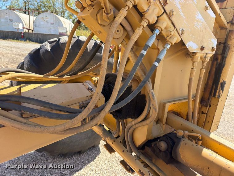 image for item FN5907 1994 Caterpillar 140G motor grader
