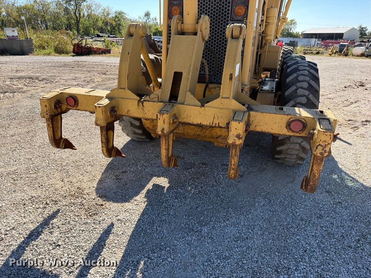image for item FN5907 1994 Caterpillar 140G motor grader