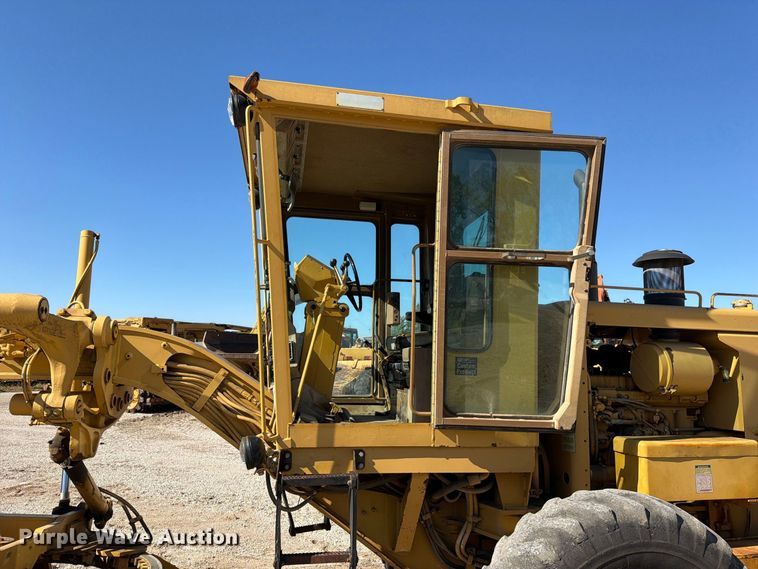 image for item FN5907 1994 Caterpillar 140G motor grader