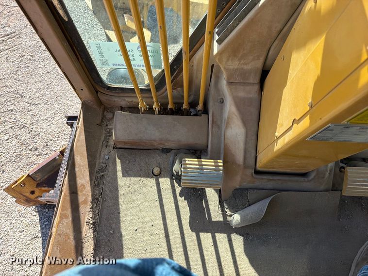 image for item FN5907 1994 Caterpillar 140G motor grader