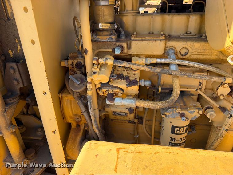 image for item FN5907 1994 Caterpillar 140G motor grader