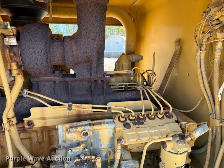 image for item FN5907 1994 Caterpillar 140G motor grader