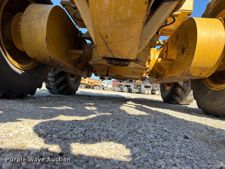 image for item FN5907 1994 Caterpillar 140G motor grader