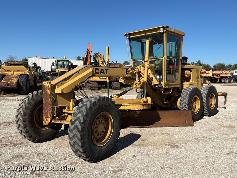 image for item FN5908 1987 Caterpillar 140G motor grader
