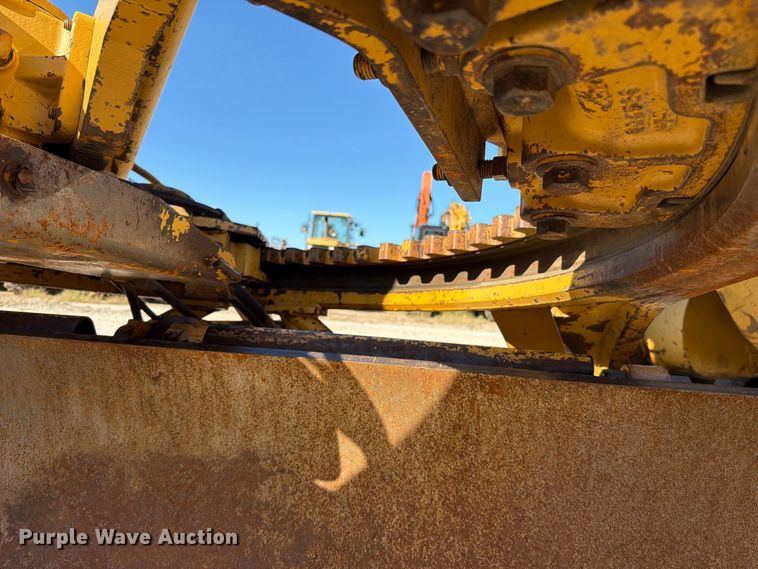 image for item FN5908 1987 Caterpillar 140G motor grader