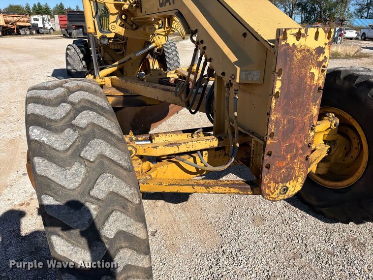 image for item FN5908 1987 Caterpillar 140G motor grader