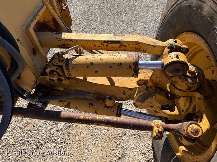 image for item FN5908 1987 Caterpillar 140G motor grader
