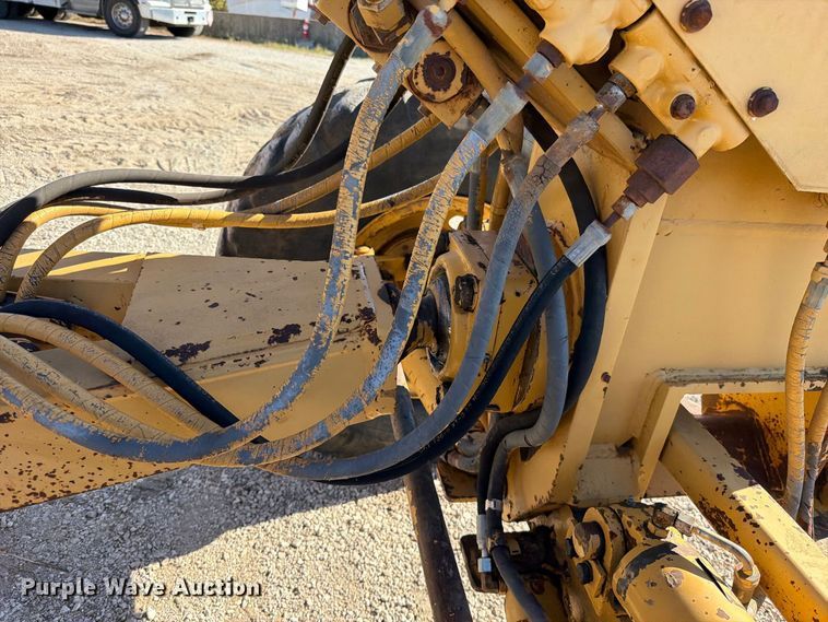 image for item FN5908 1987 Caterpillar 140G motor grader