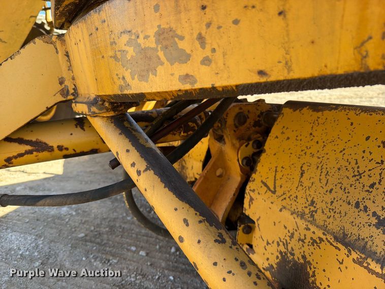 image for item FN5908 1987 Caterpillar 140G motor grader