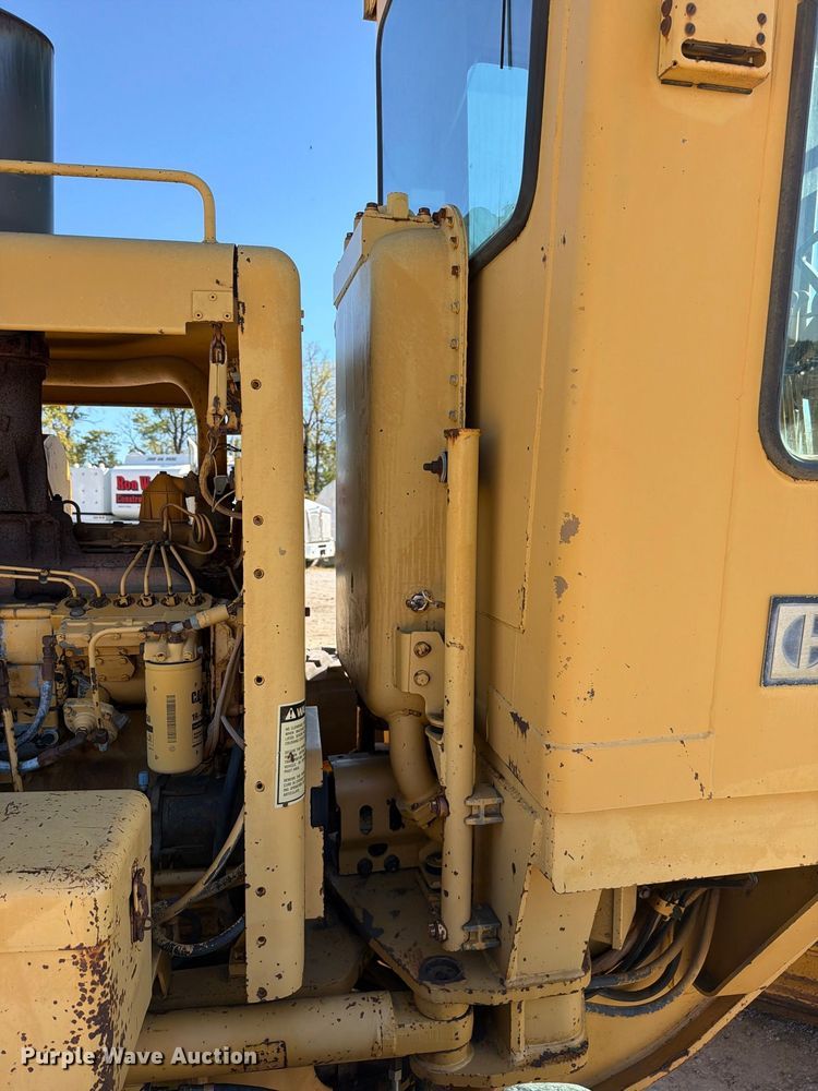 image for item FN5908 1987 Caterpillar 140G motor grader