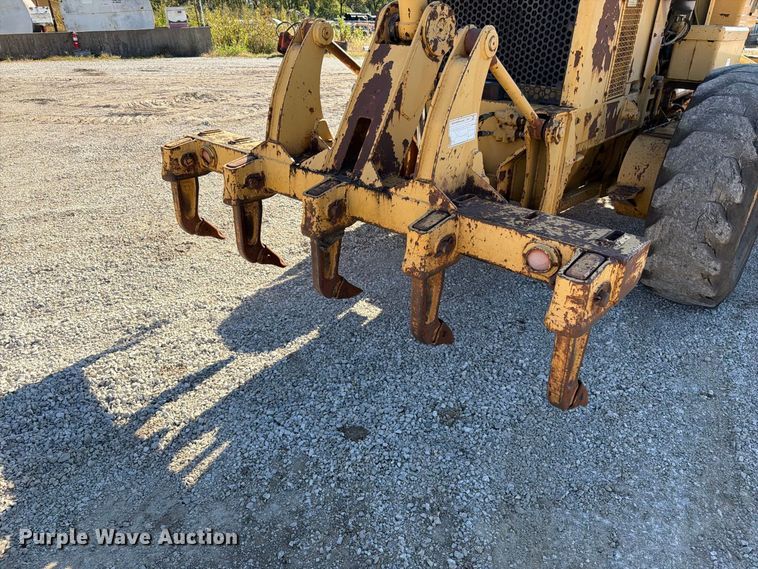 image for item FN5908 1987 Caterpillar 140G motor grader