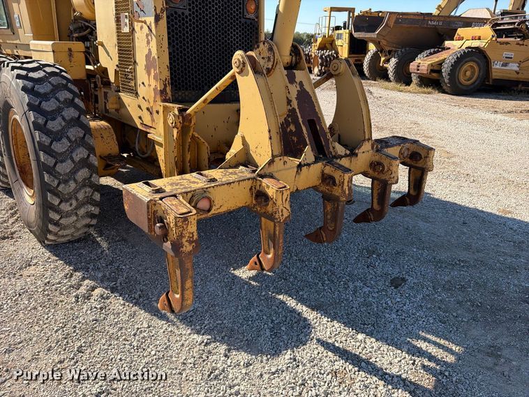 image for item FN5908 1987 Caterpillar 140G motor grader