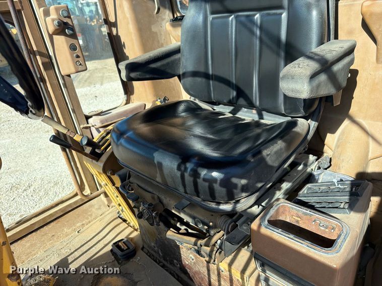 image for item FN5908 1987 Caterpillar 140G motor grader