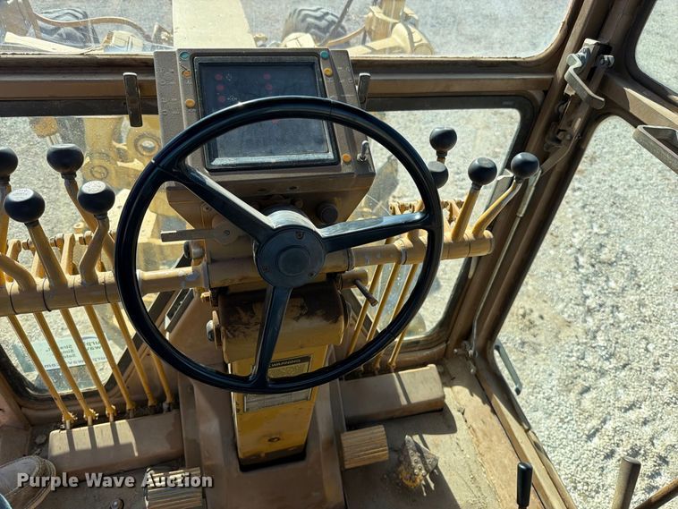 image for item FN5908 1987 Caterpillar 140G motor grader
