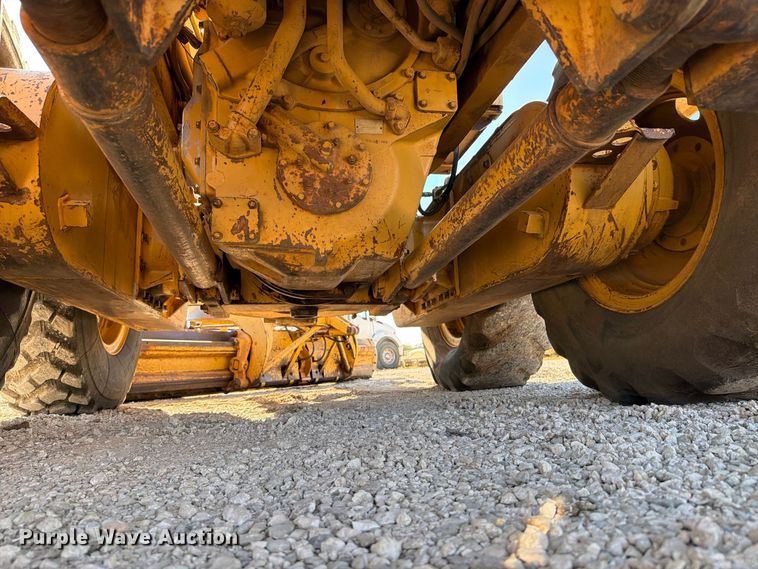 image for item FN5908 1987 Caterpillar 140G motor grader