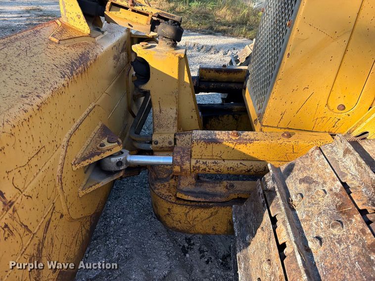 image for item FN5909 2000 Caterpillar D5C dozer