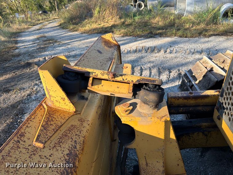 image for item FN5909 2000 Caterpillar D5C dozer