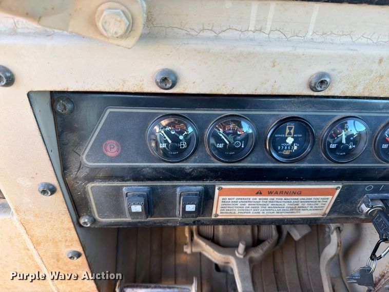 image for item FN5909 2000 Caterpillar D5C dozer