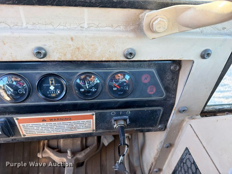 image for item FN5909 2000 Caterpillar D5C dozer
