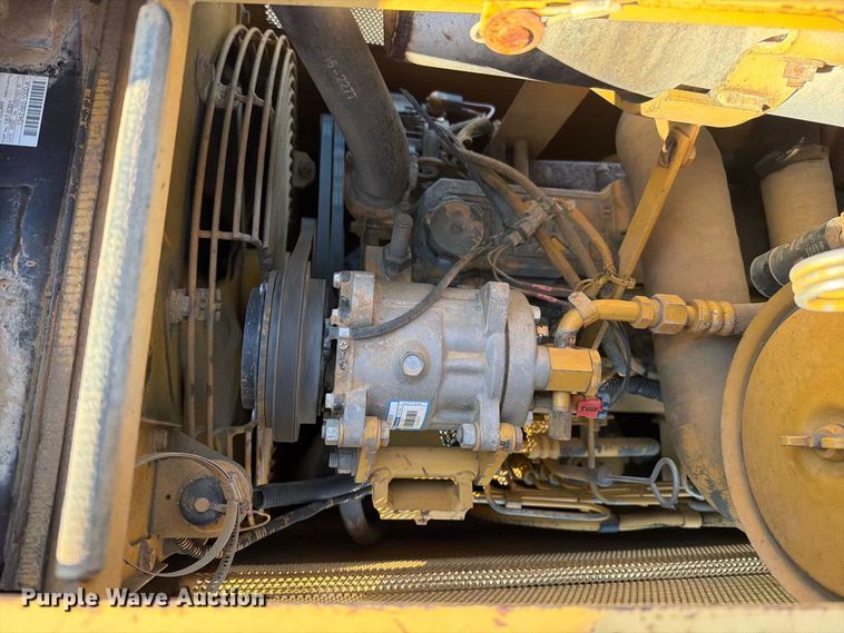 image for item FN5909 2000 Caterpillar D5C dozer