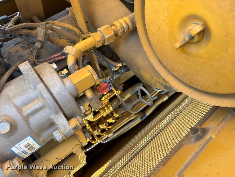 image for item FN5909 2000 Caterpillar D5C dozer