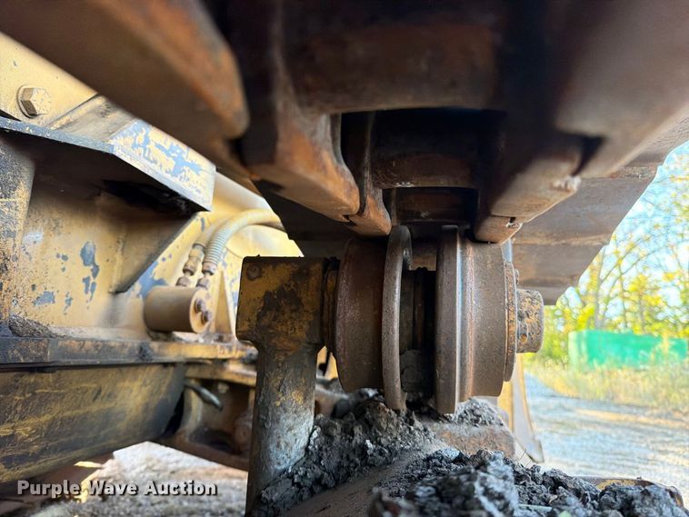 image for item FN5909 2000 Caterpillar D5C dozer