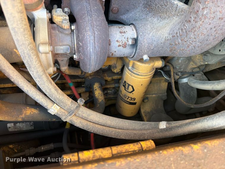 image for item FN5910 1995 Caterpillar 963B dozer